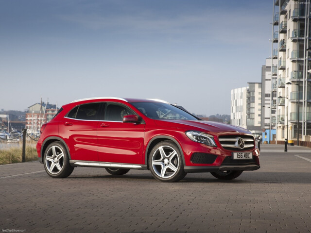 Mercedes-Benz GLA фото
