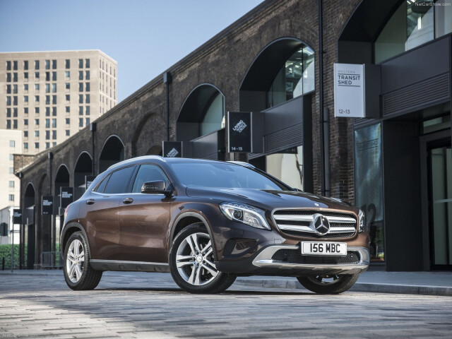 Mercedes-Benz GLA фото