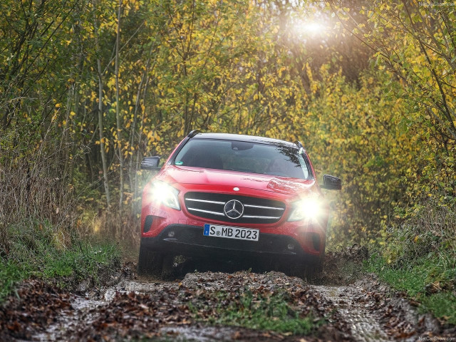 Mercedes-Benz GLA фото