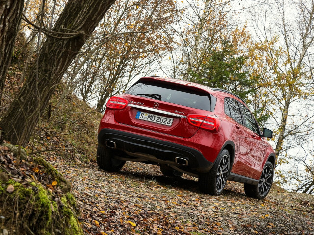 Mercedes-Benz GLA фото