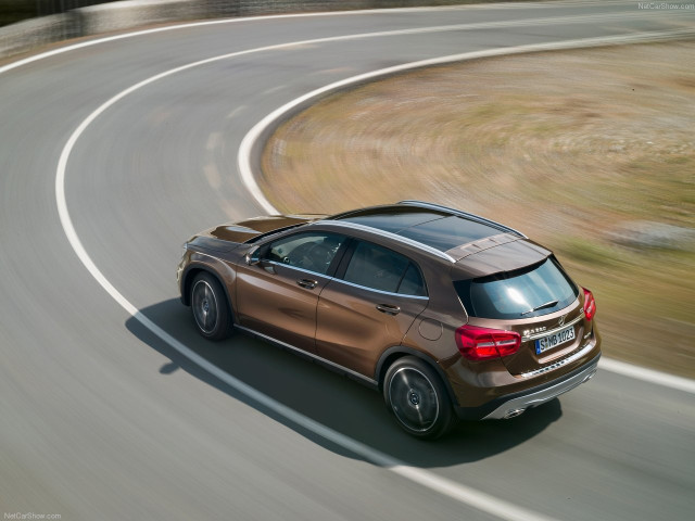 Mercedes-Benz GLA фото