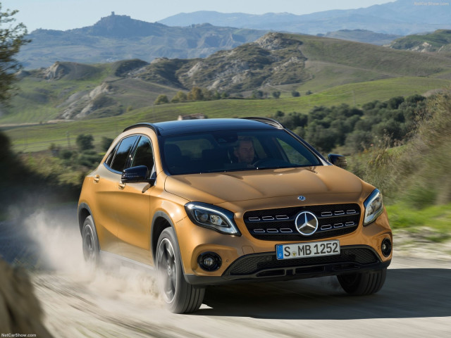 Mercedes-Benz GLA фото