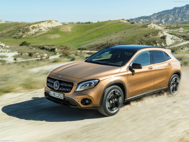 Mercedes-Benz GLA фото