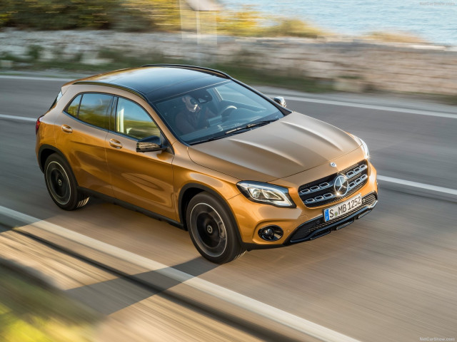 Mercedes-Benz GLA фото