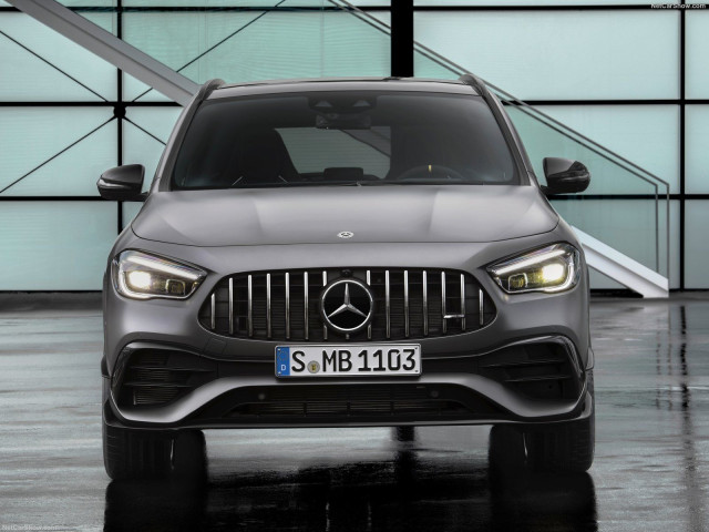 Mercedes-Benz GLA фото