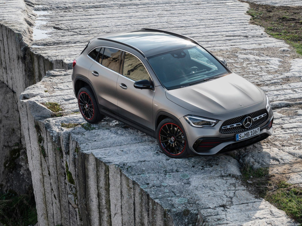 Mercedes-Benz GLA фото 204392