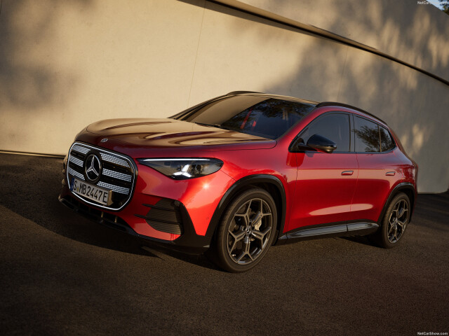 Mercedes-Benz GLA фото