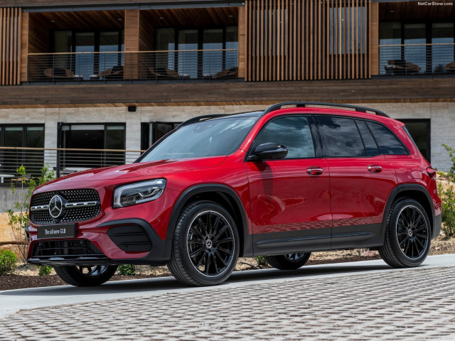 Mercedes-Benz GLB фото