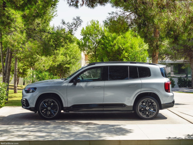 Mercedes-Benz GLB фото