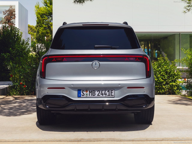 Mercedes-Benz GLB фото