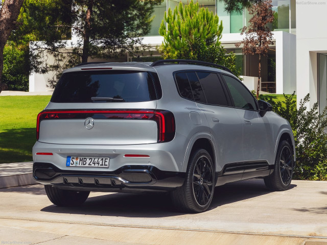 Mercedes-Benz GLB фото