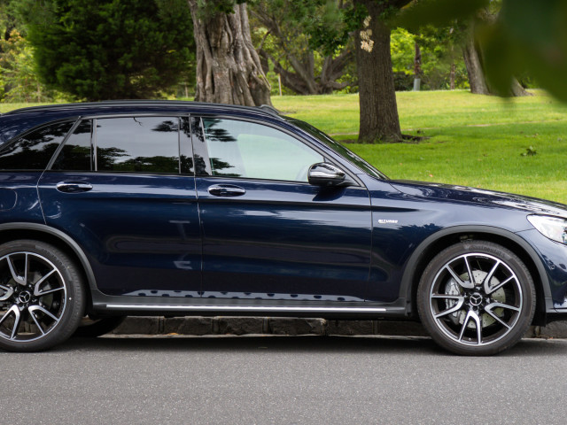 Mercedes-Benz GLC AMG фото