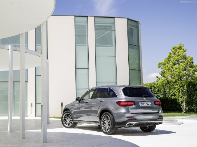 Mercedes-Benz GLC фото