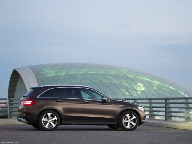 Mercedes-Benz GLC фото