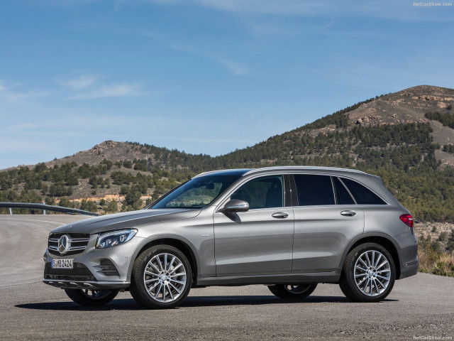 Mercedes-Benz GLC фото