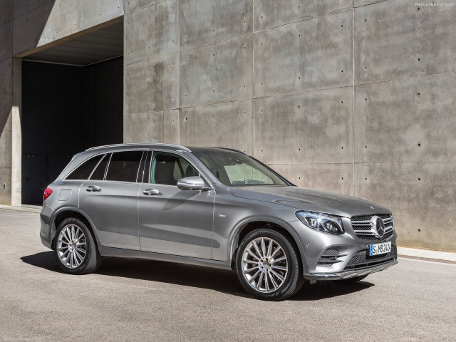 Mercedes-Benz GLC фото