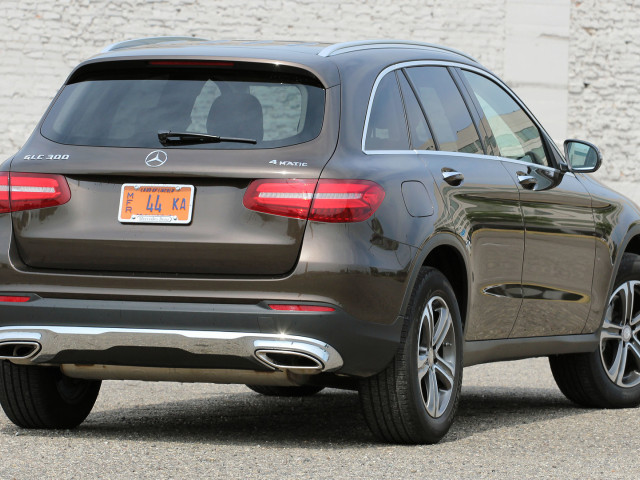 Mercedes-Benz GLC фото