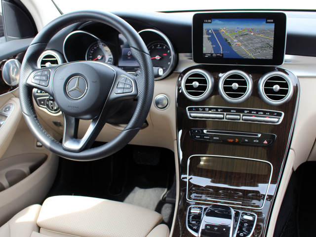 Mercedes-Benz GLC фото