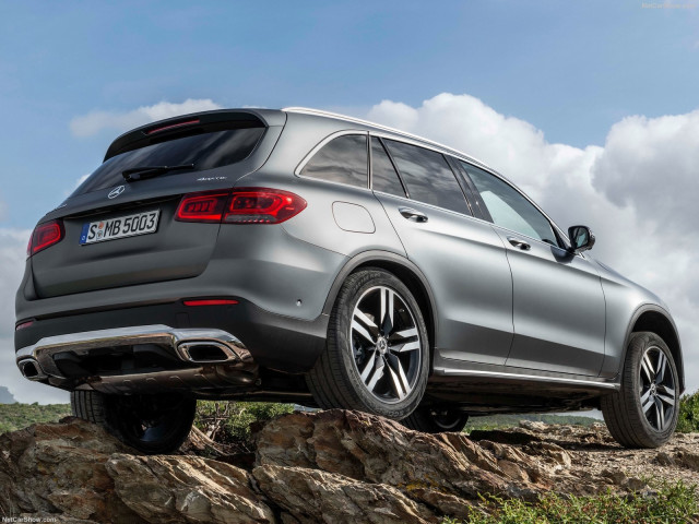 Mercedes-Benz GLC фото