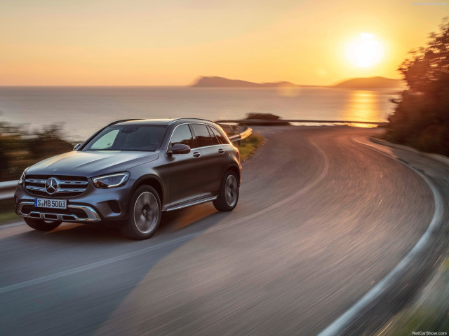 Mercedes-Benz GLC фото