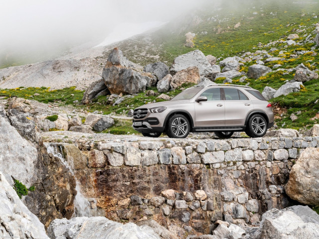 Mercedes-Benz GLE фото