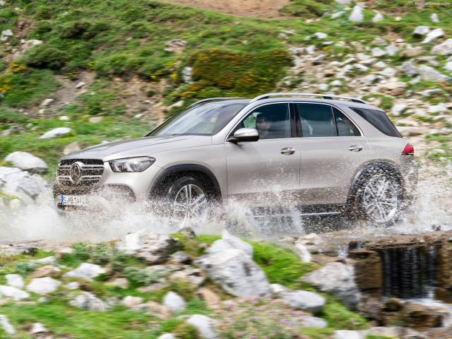 Mercedes-Benz GLE фото