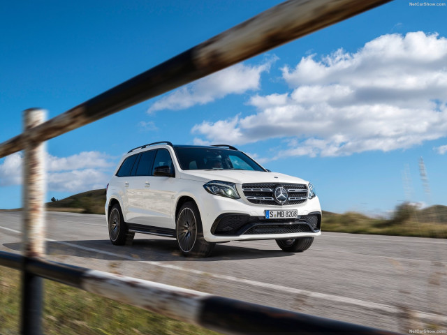 Mercedes-Benz GLS фото