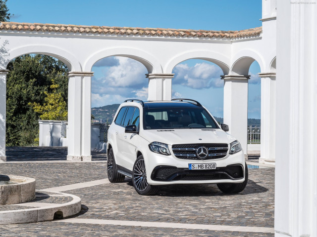 Mercedes-Benz GLS фото