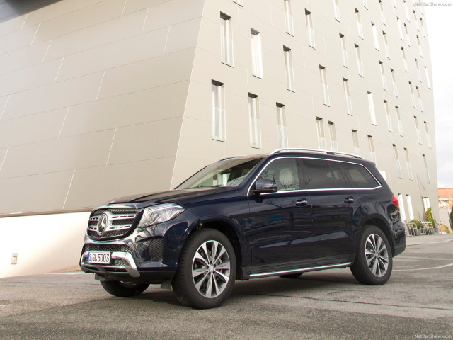 Mercedes-Benz GLS фото