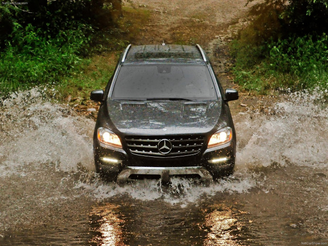 Mercedes-Benz M-Class фото