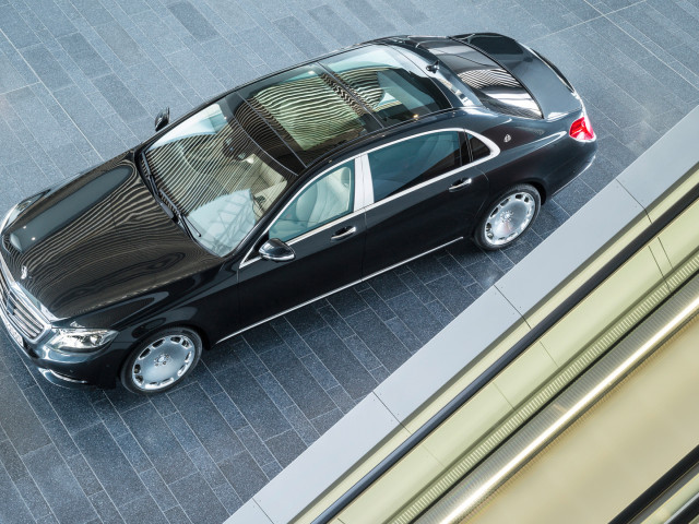 Mercedes-Benz Mercedes-Maybach фото