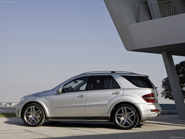 Mercedes-Benz ML AMG фото