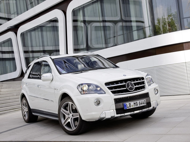 Mercedes-Benz ML AMG фото