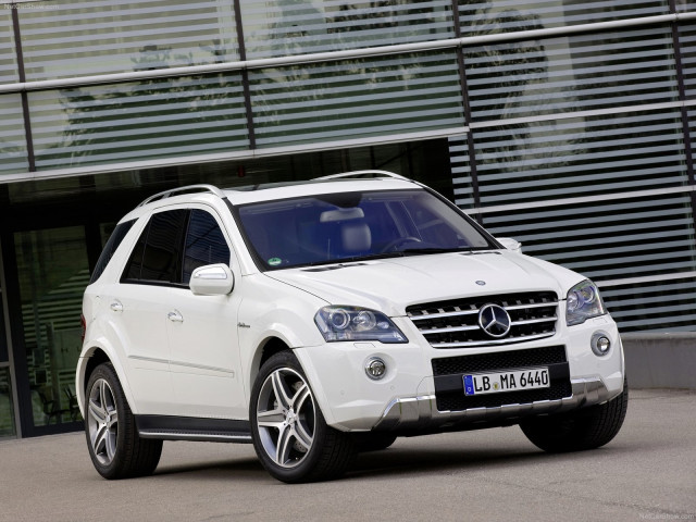 Mercedes-Benz ML AMG фото