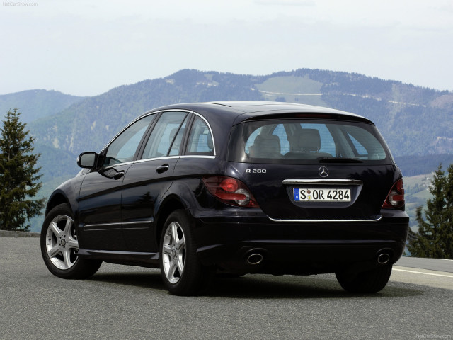 Mercedes-Benz R-Class фото