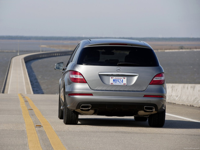 Mercedes-Benz R-Class фото