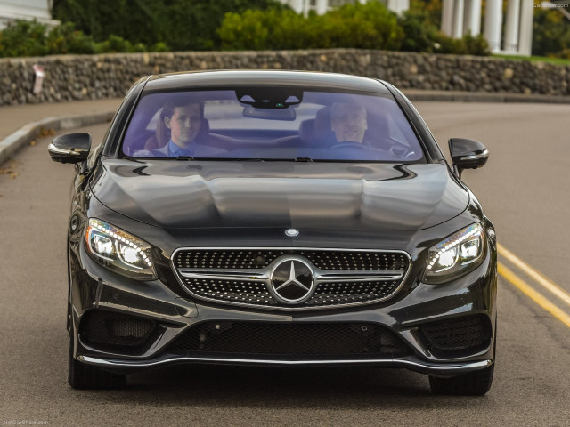 Mercedes-Benz S-Class Coupe фото