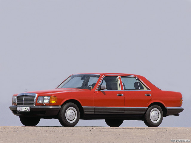 Mercedes-Benz S-Class W126 фото