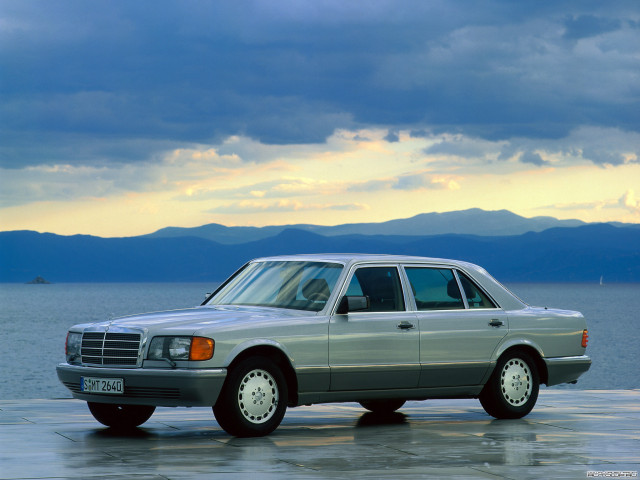 Mercedes-Benz S-Class W126 фото