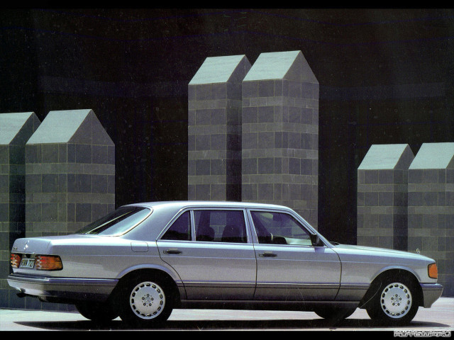 Mercedes-Benz S-Class W126 фото