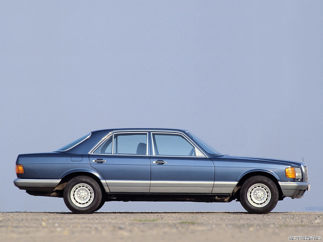 Mercedes-Benz S-Class W126 фото