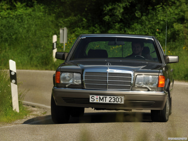 Mercedes-Benz S-Class W126 фото