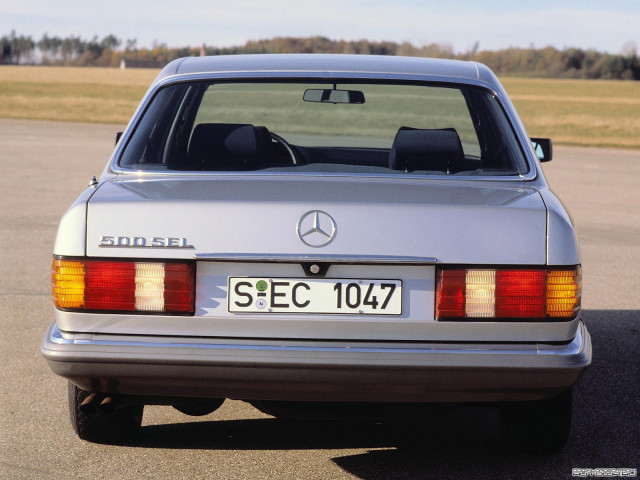 Mercedes-Benz S-Class W126 фото