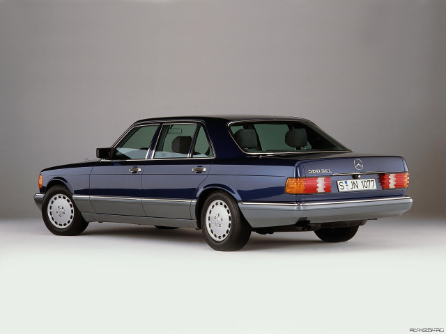 Mercedes-Benz S-Class W126 фото