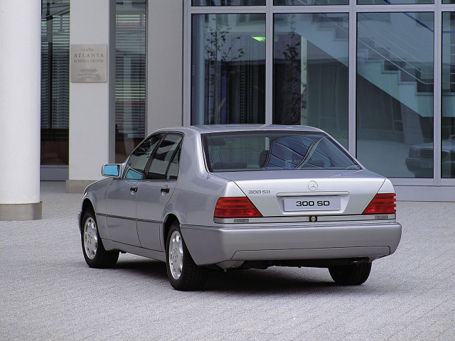 Mercedes-Benz S-Class W140 фото