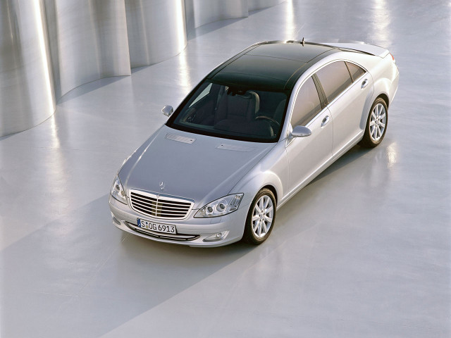 Mercedes-Benz S-Class W221 фото