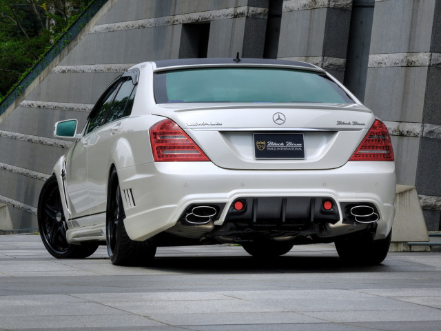 Mercedes-Benz S-Class фото