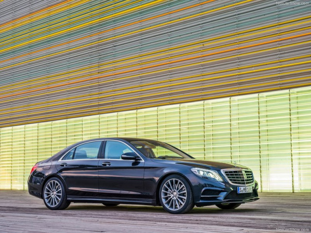 Mercedes-Benz S-Class фото