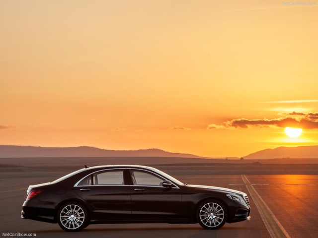 Mercedes-Benz S-Class фото