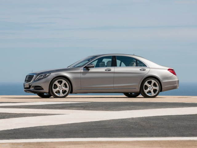 Mercedes-Benz S-Class фото